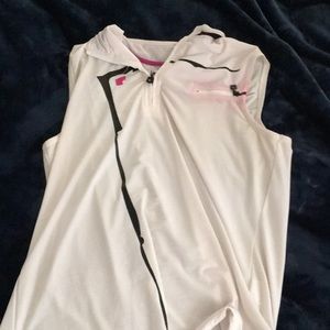 White top size large